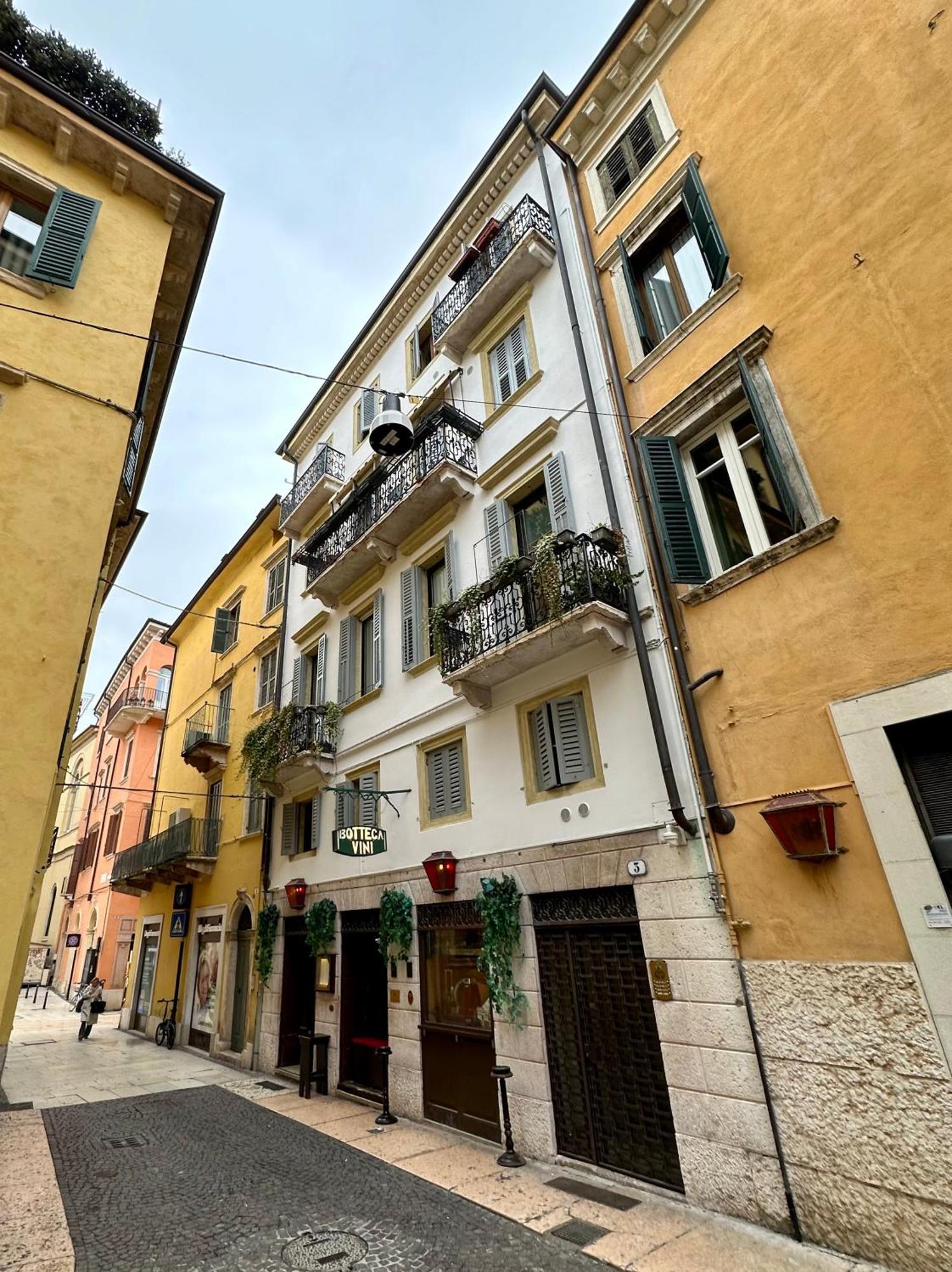 Apartament Domus Scudo Di Francia Werona Zewnętrze zdjęcie